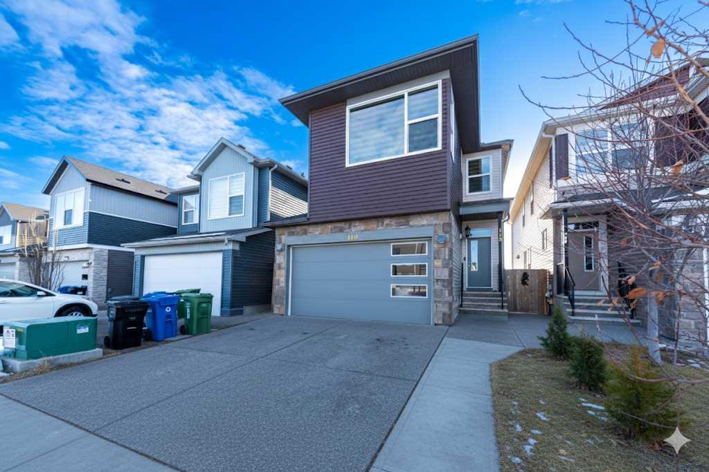 115 Savanna Parade NE