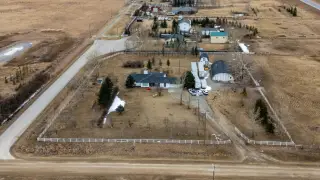 233239 Glenmore View Road 