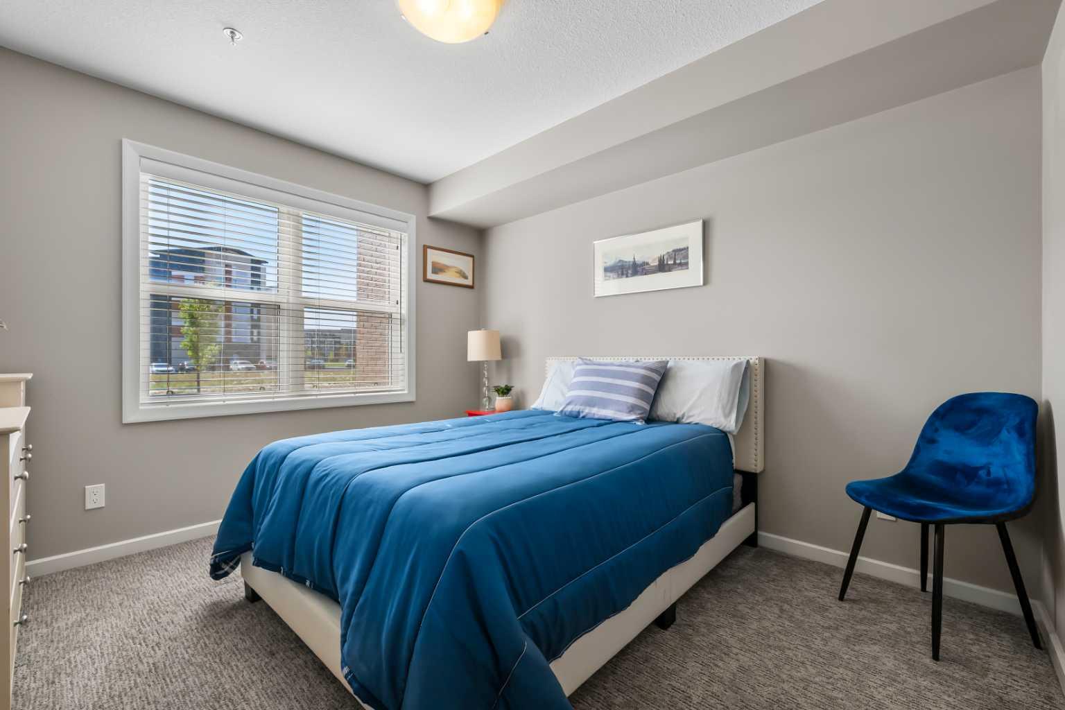2105, 10 Market Boulevard SE