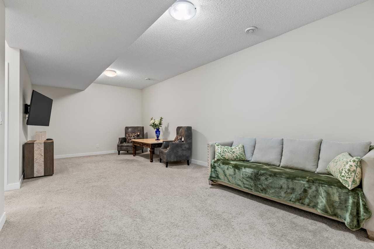 119 Walgrove Green SE