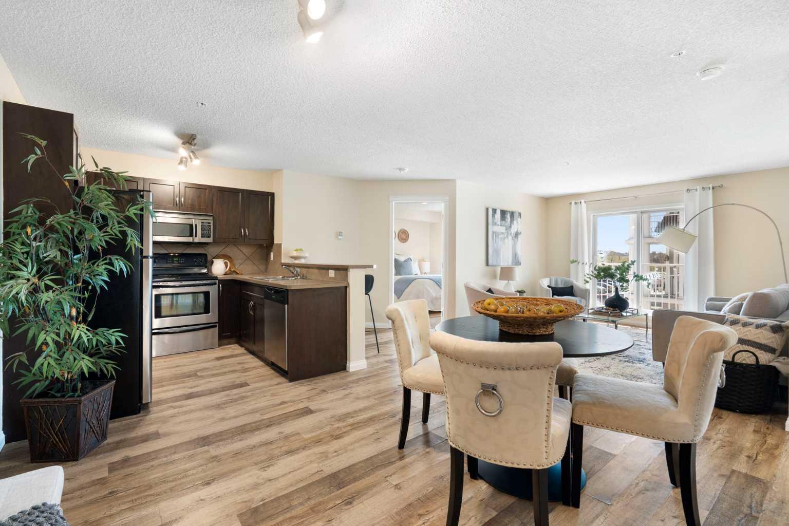 5209, 69 Country Village Manor NE
