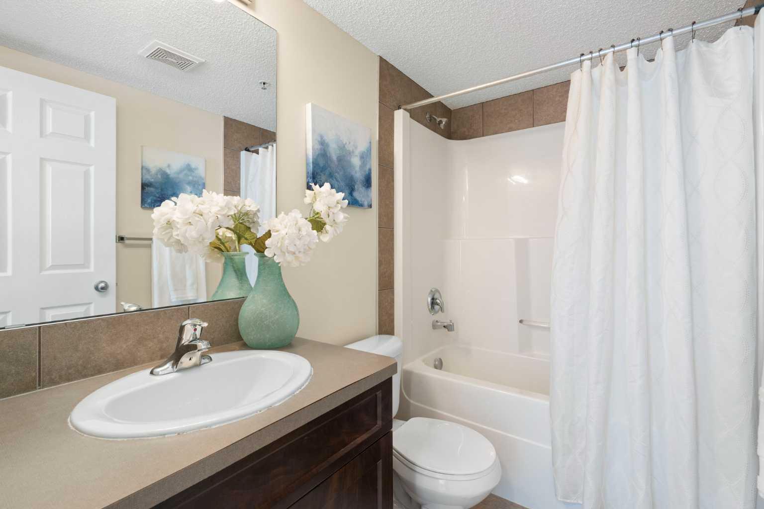 5209, 69 Country Village Manor NE