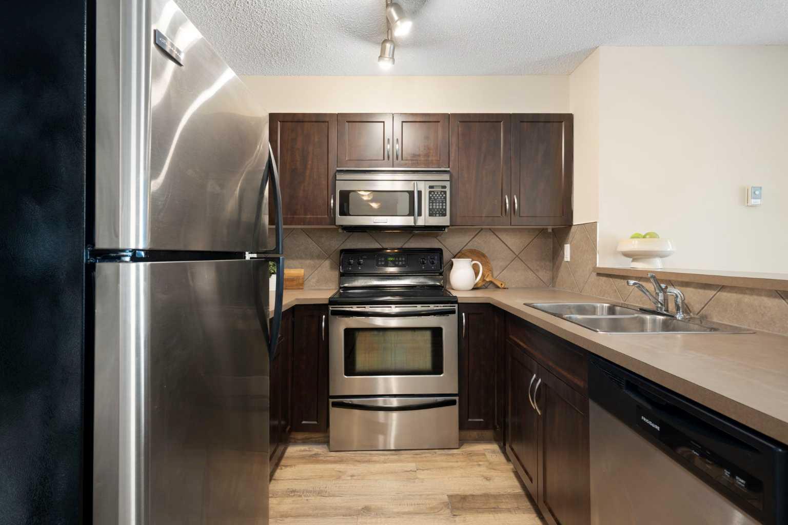 5209, 69 Country Village Manor NE