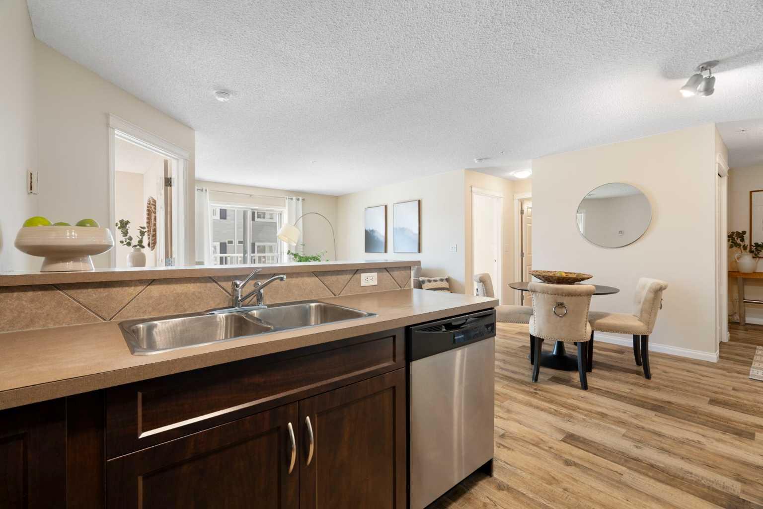 5209, 69 Country Village Manor NE