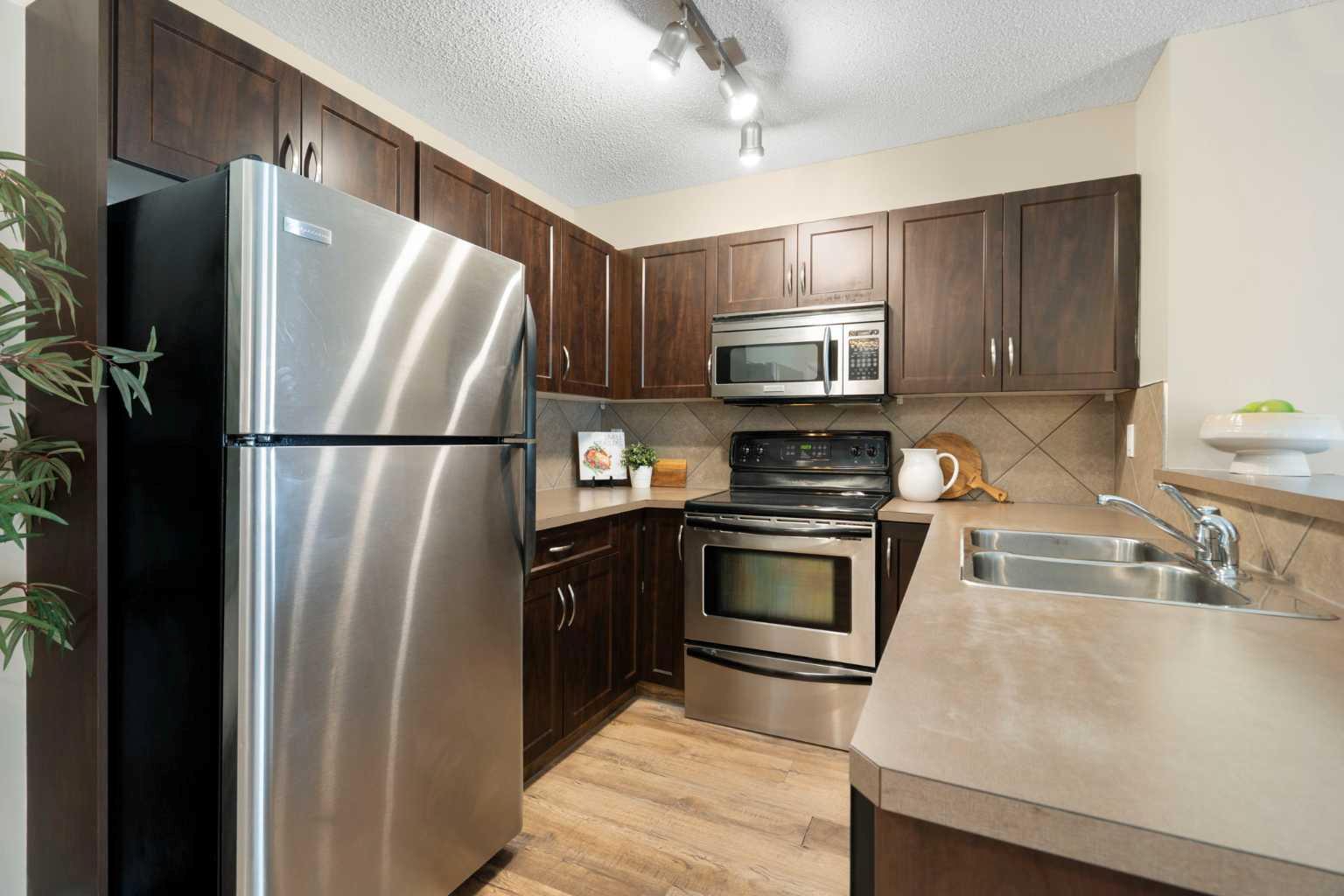 5209, 69 Country Village Manor NE
