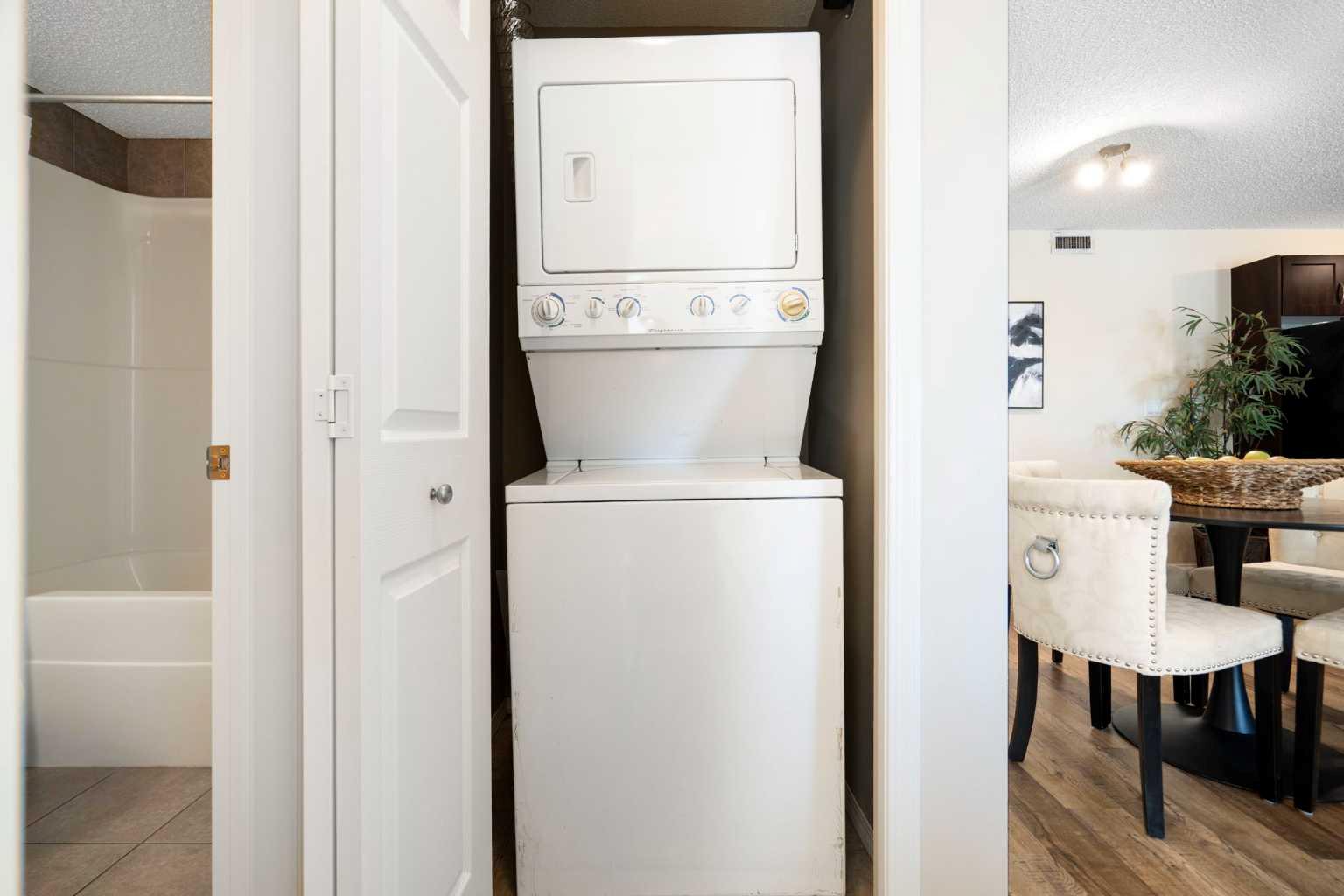 5209, 69 Country Village Manor NE