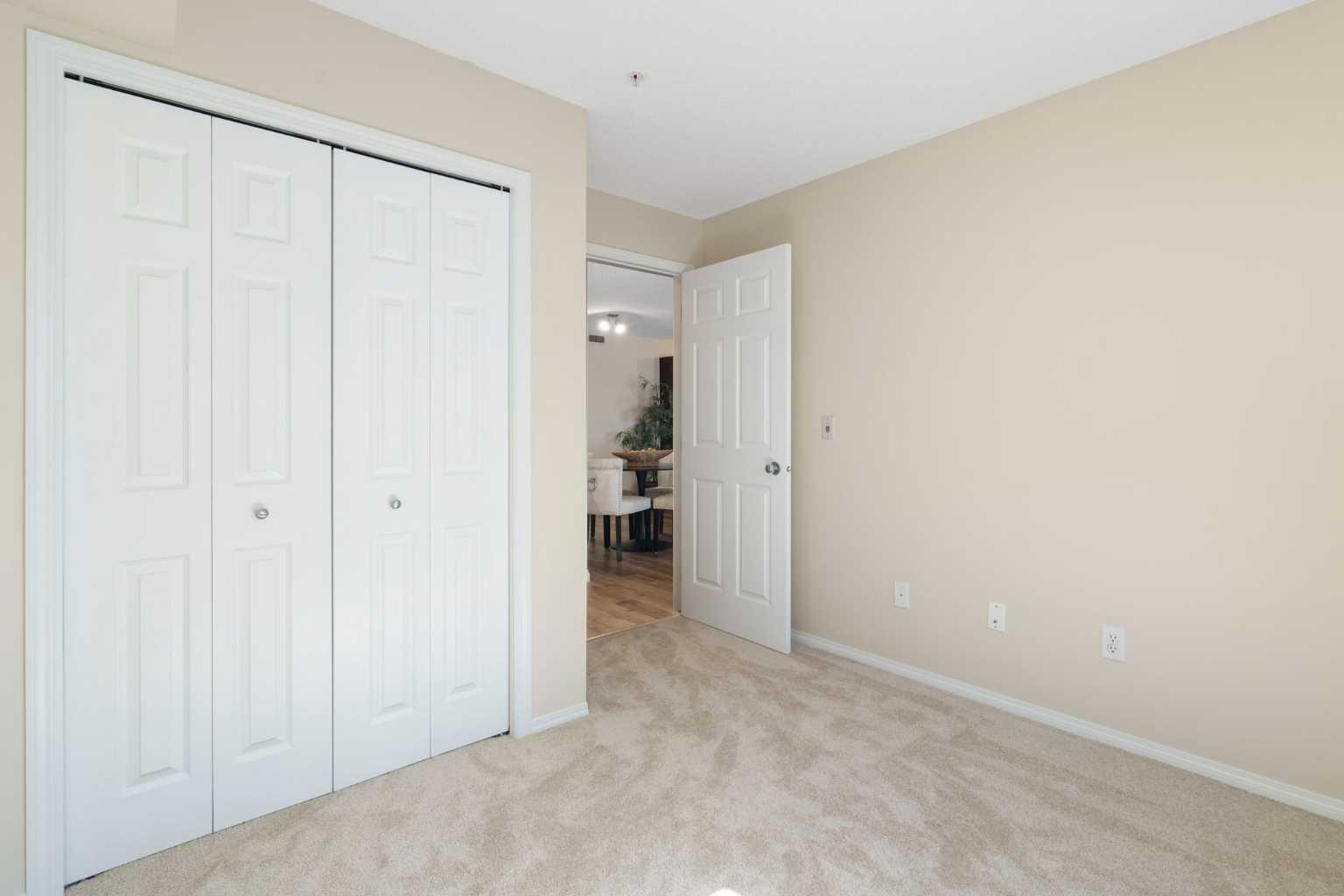 5209, 69 Country Village Manor NE