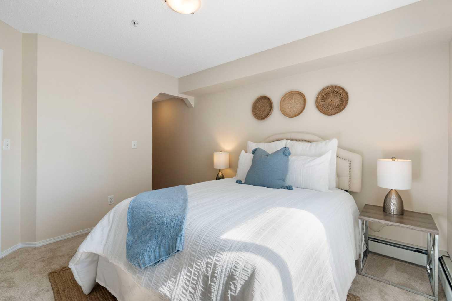 5209, 69 Country Village Manor NE