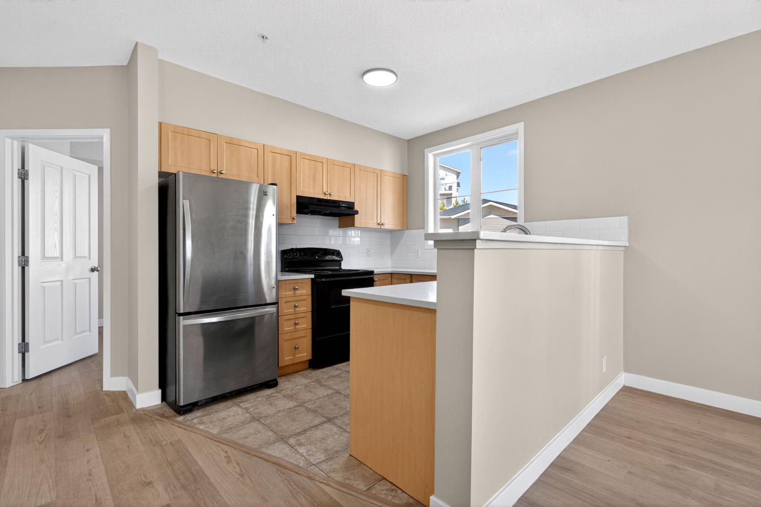 2102, 333 Taravista Drive NE