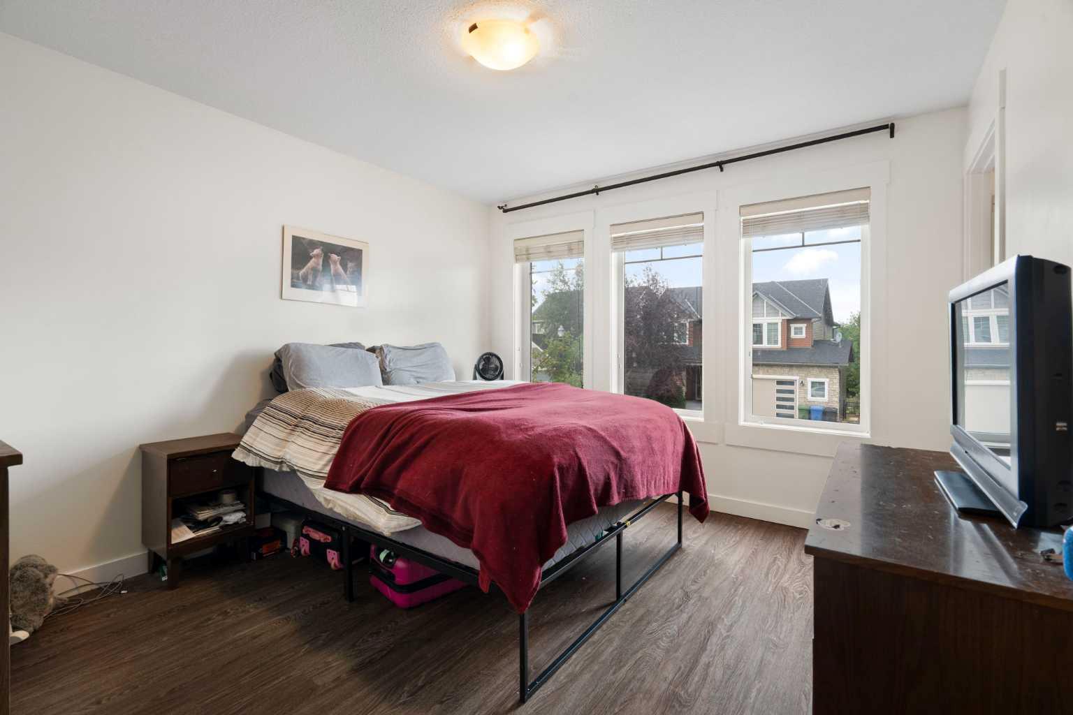 153 Rainbow Falls Manor W