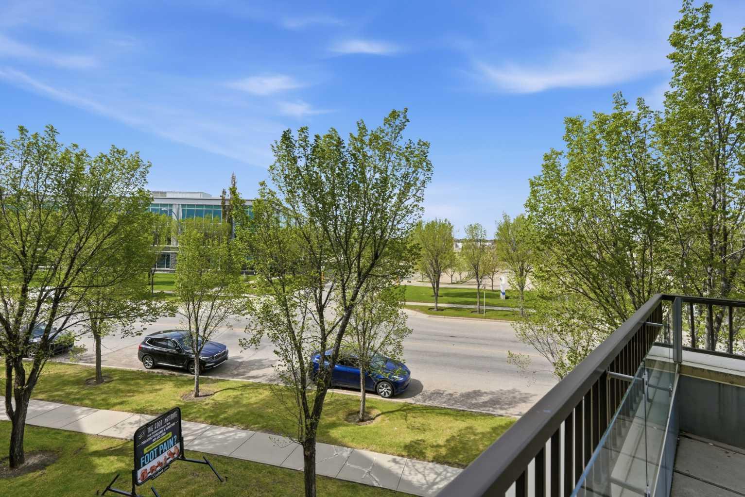 222, 40 Sunpark Plaza SE