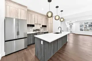 2473 Creeker Lane 