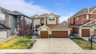 160 Kinniburgh Circle 