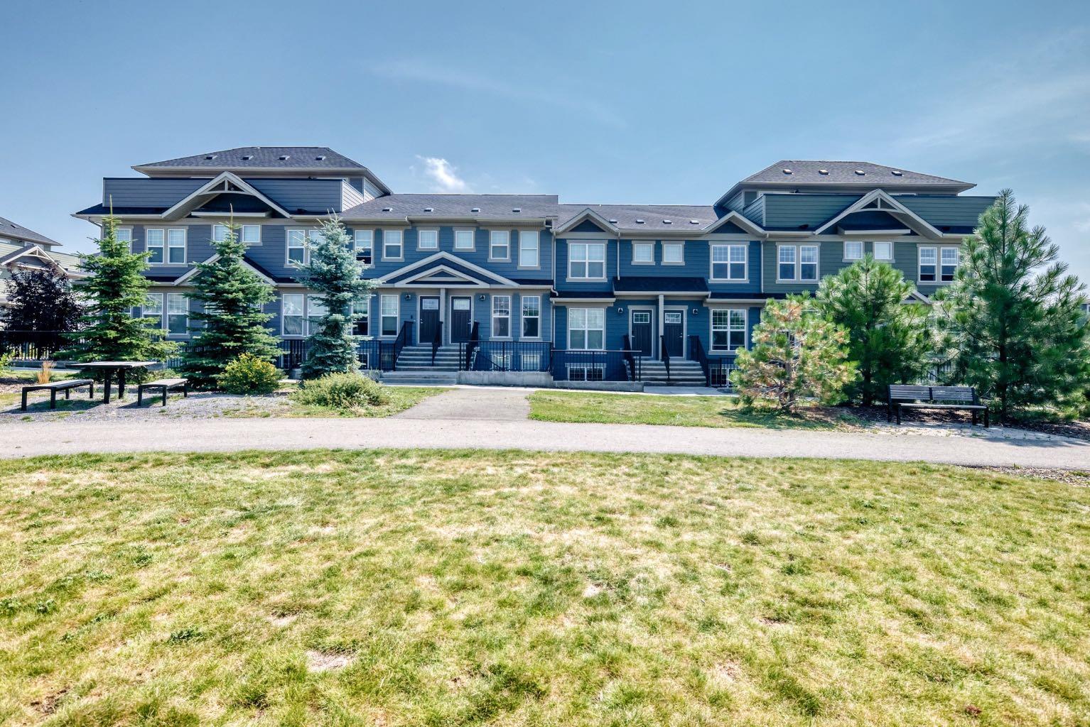428 Cranbrook Square SE
