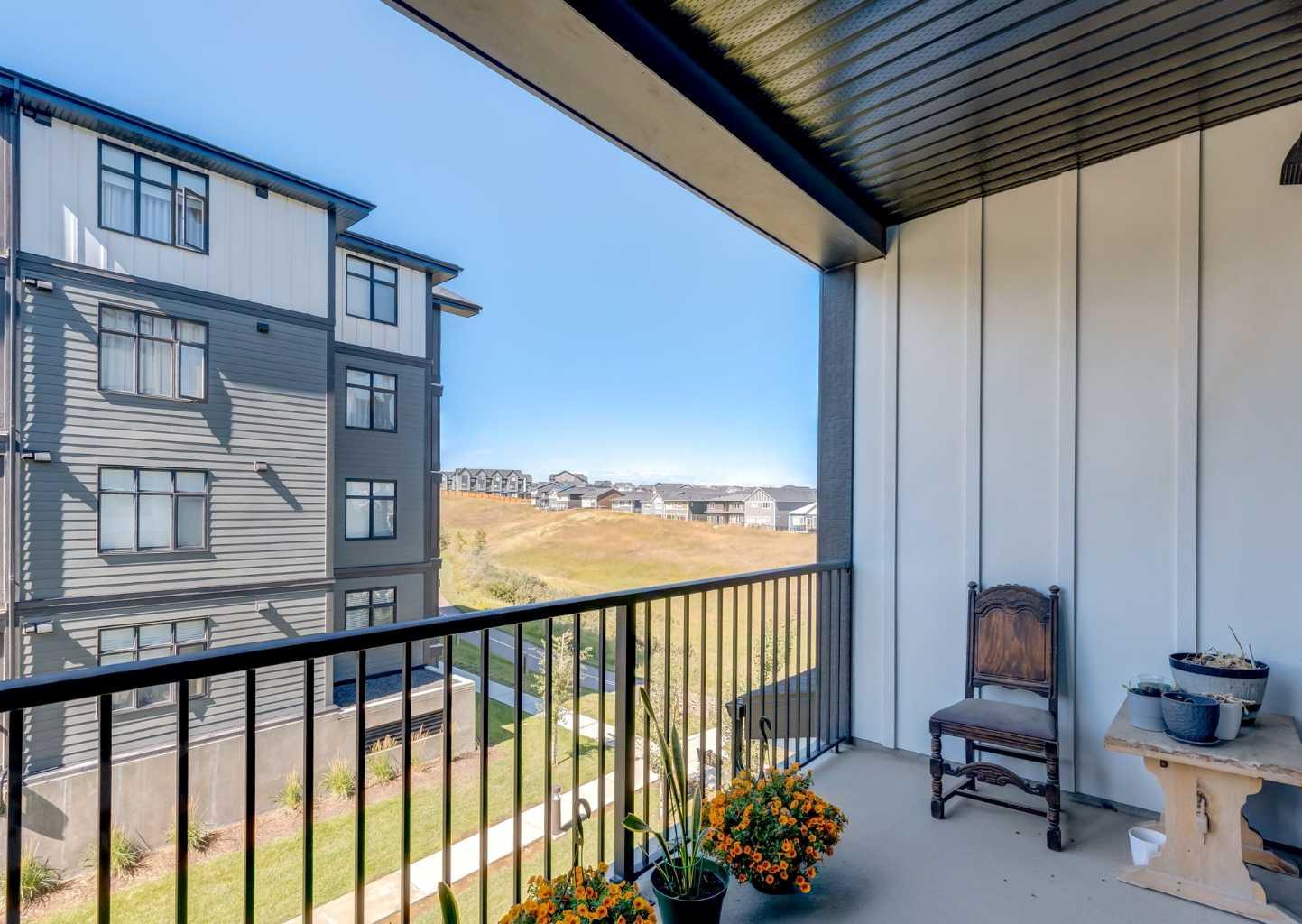 311, 30 Sage Hill Walk NW