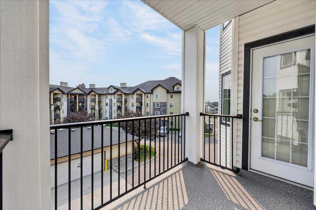 303, 70 Royal Oak Plaza NW
