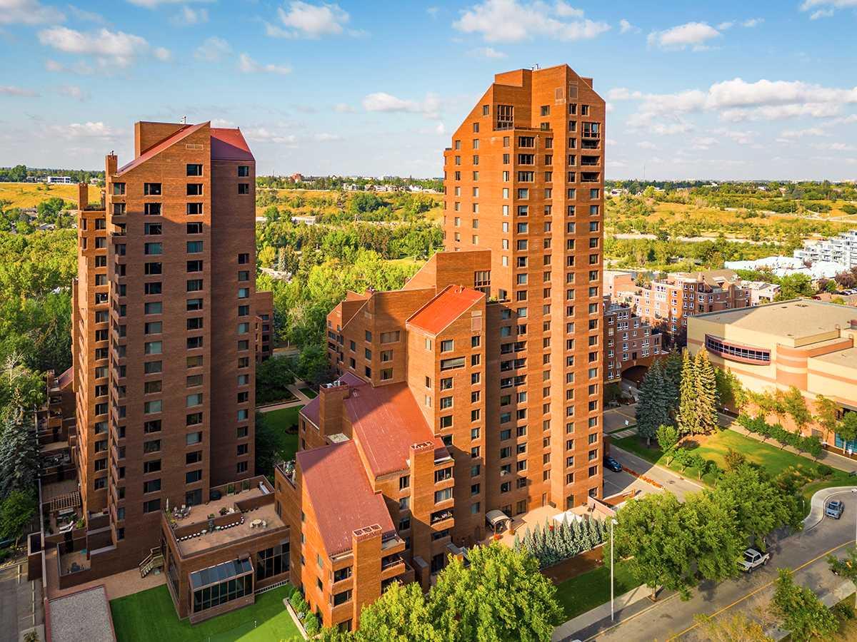 402A, 500 Eau Claire Avenue SW