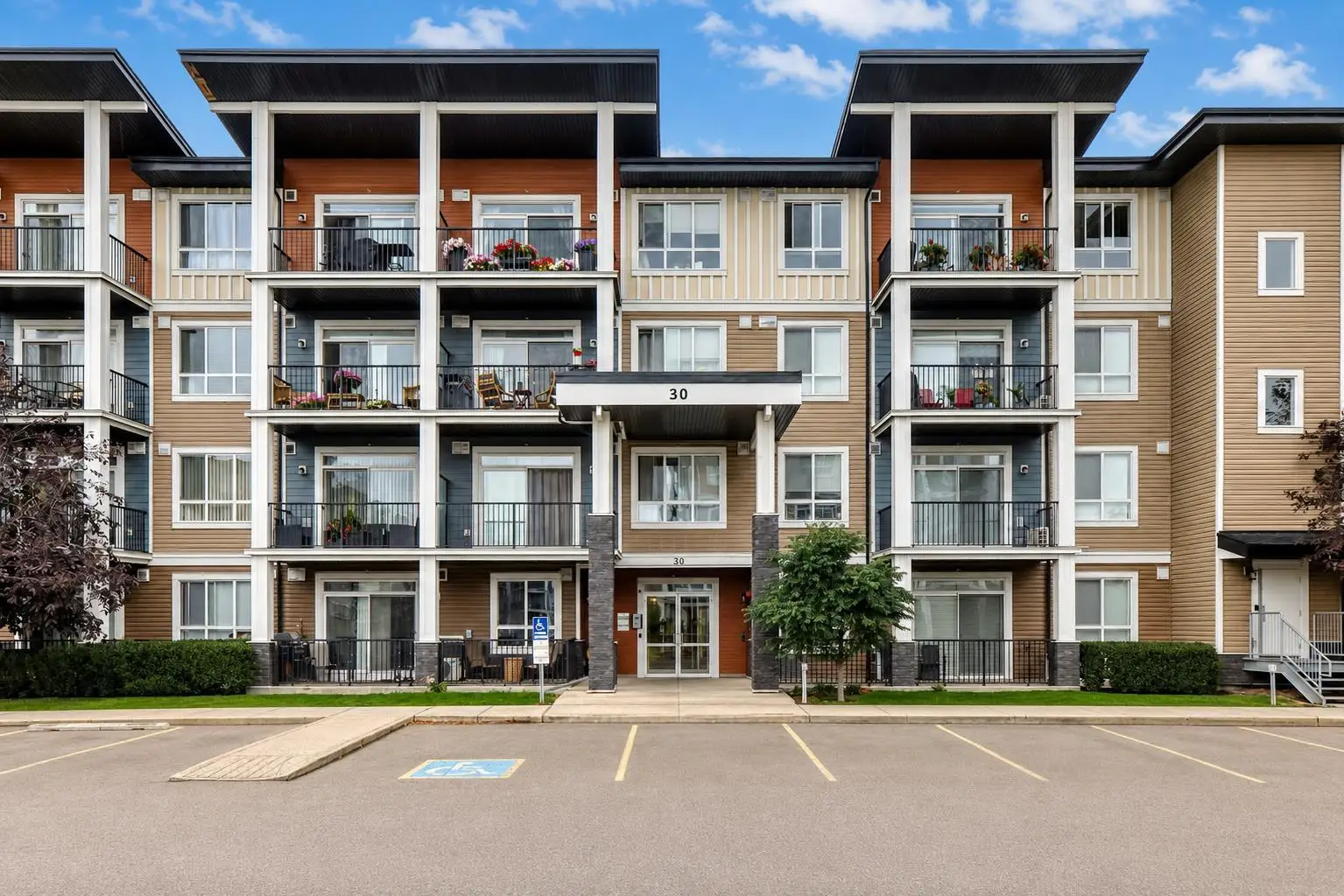 409, 30 Walgrove Walk SE