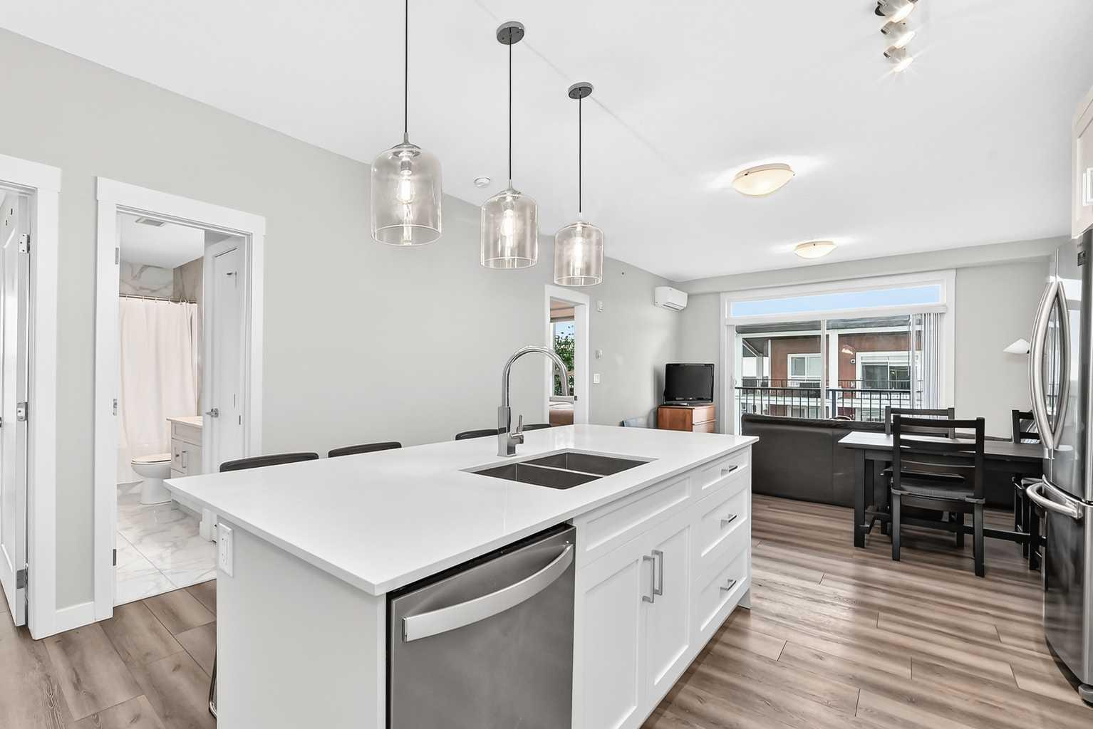 409, 30 Walgrove Walk SE