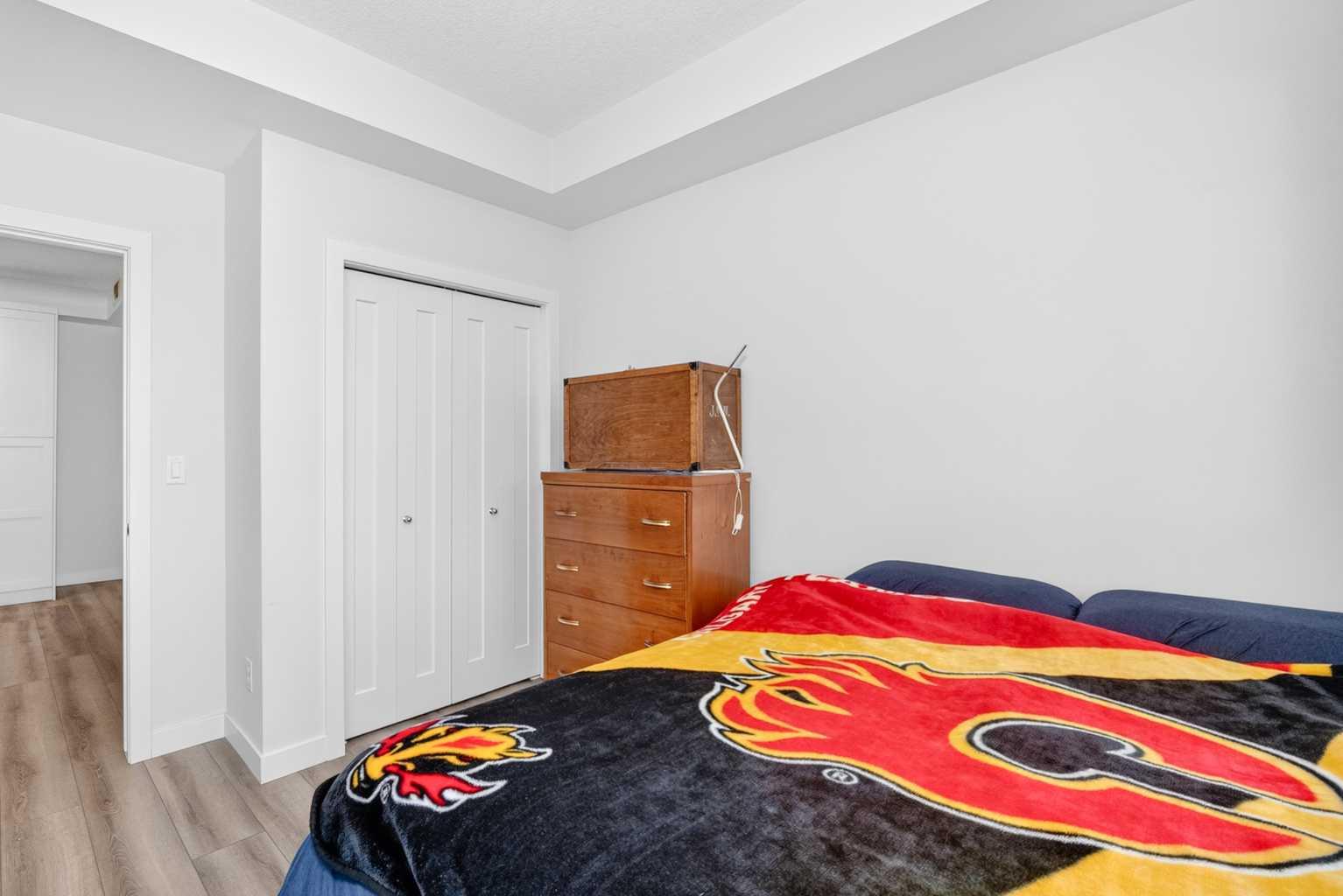 409, 30 Walgrove Walk SE