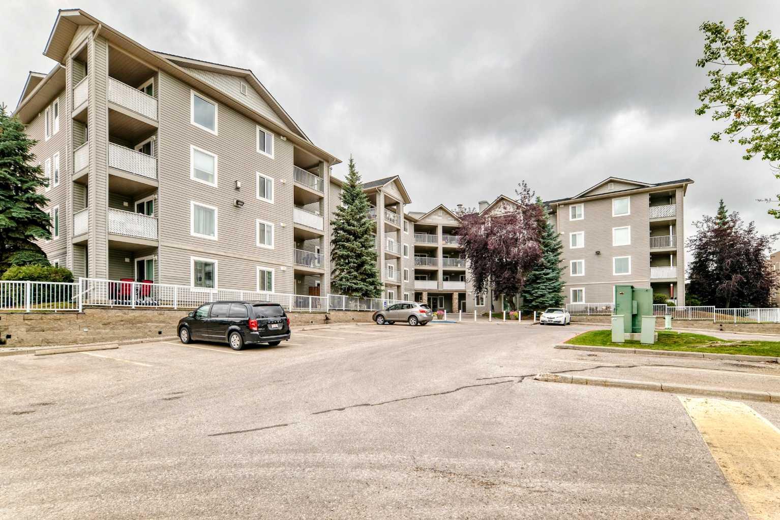 5208A, 604 8 Street SW