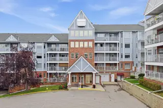 3102, 3102 Hawksbrow Point NW