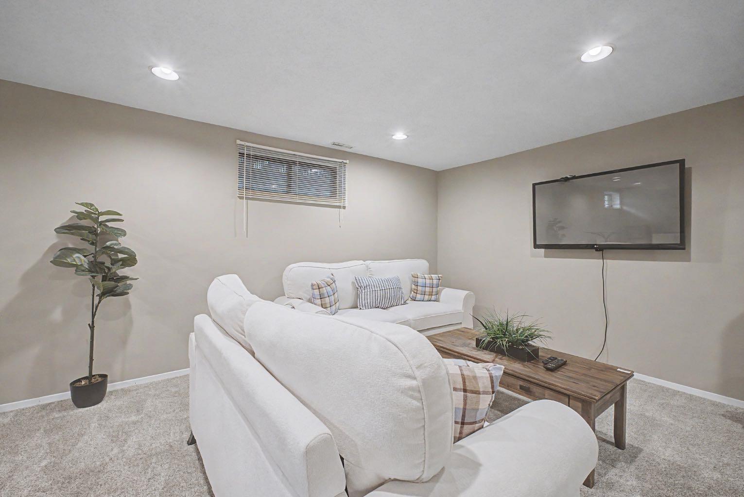 85 Rideau Close SW