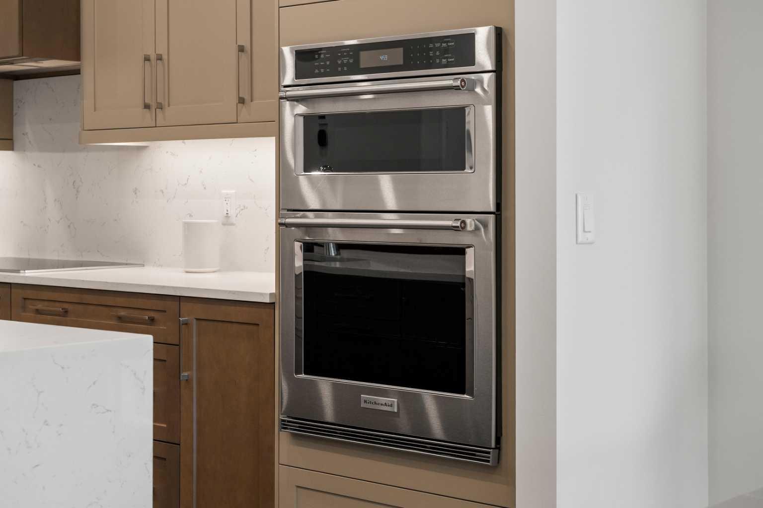 220 Marina Cove SE