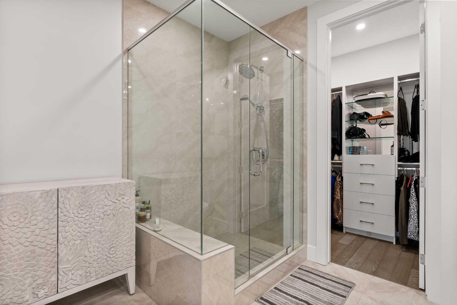 220 Marina Cove SE