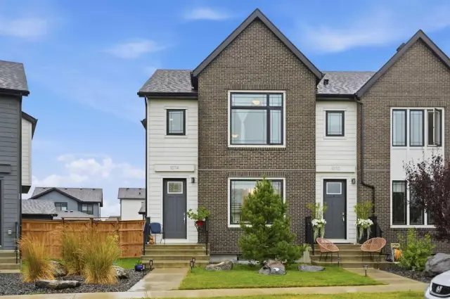 1074 Harmony Parade 
