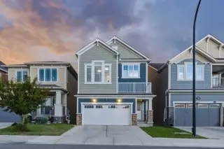 102 Yorkville Green SW