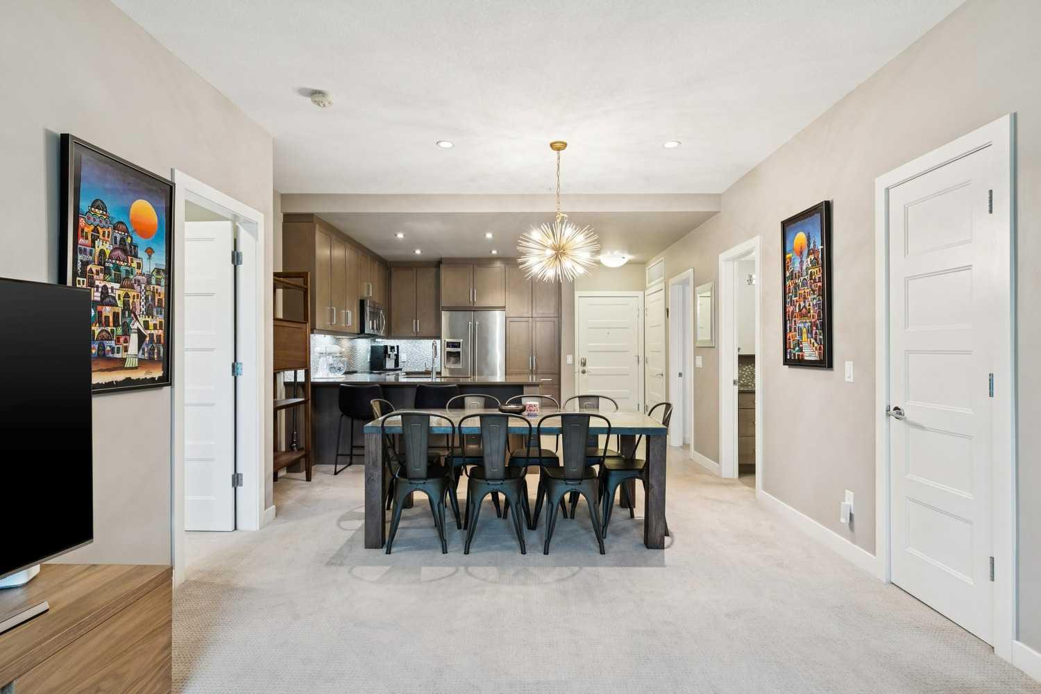 215, 145 Burma Star Road SW