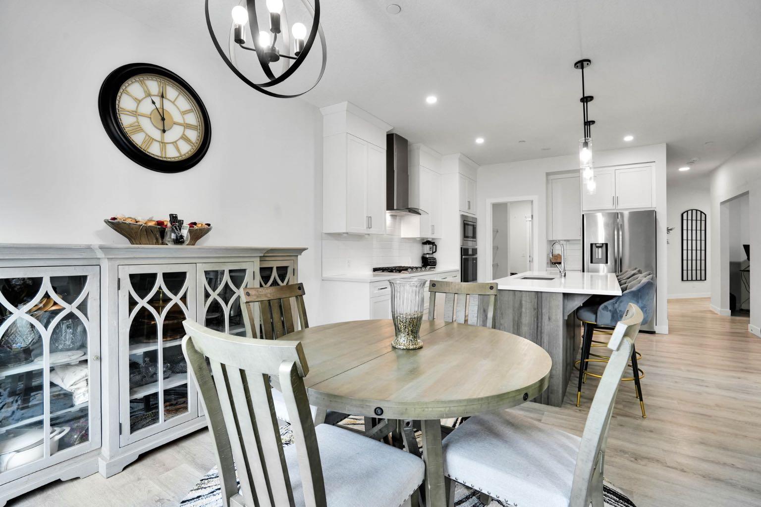 159 Hotchkiss Manor SE