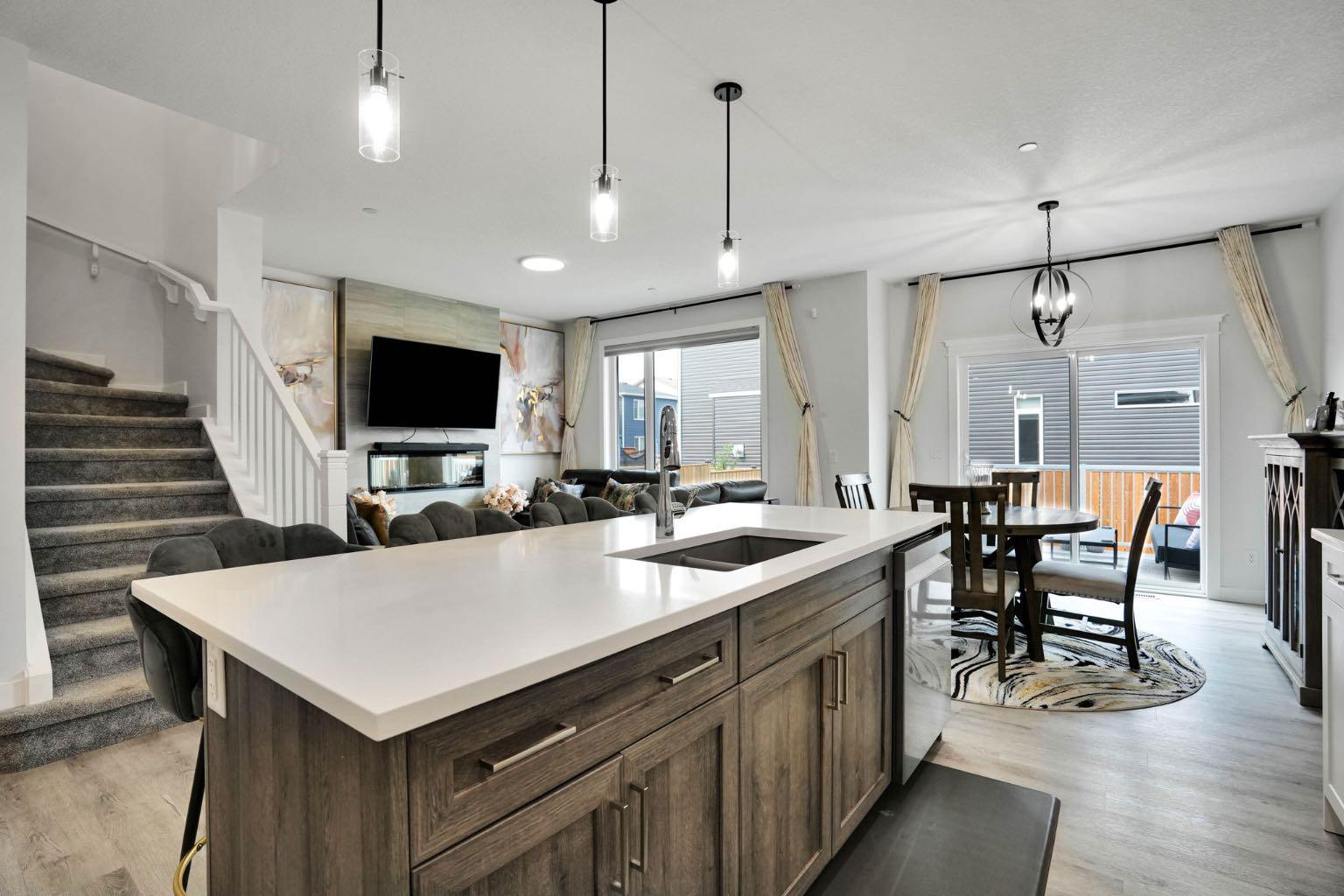 159 Hotchkiss Manor SE
