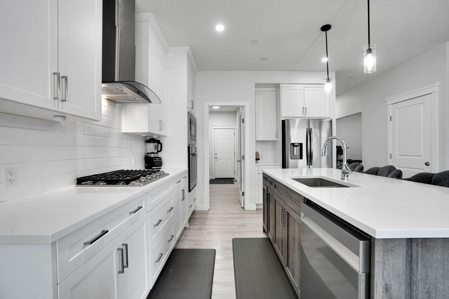 159 Hotchkiss Manor SE