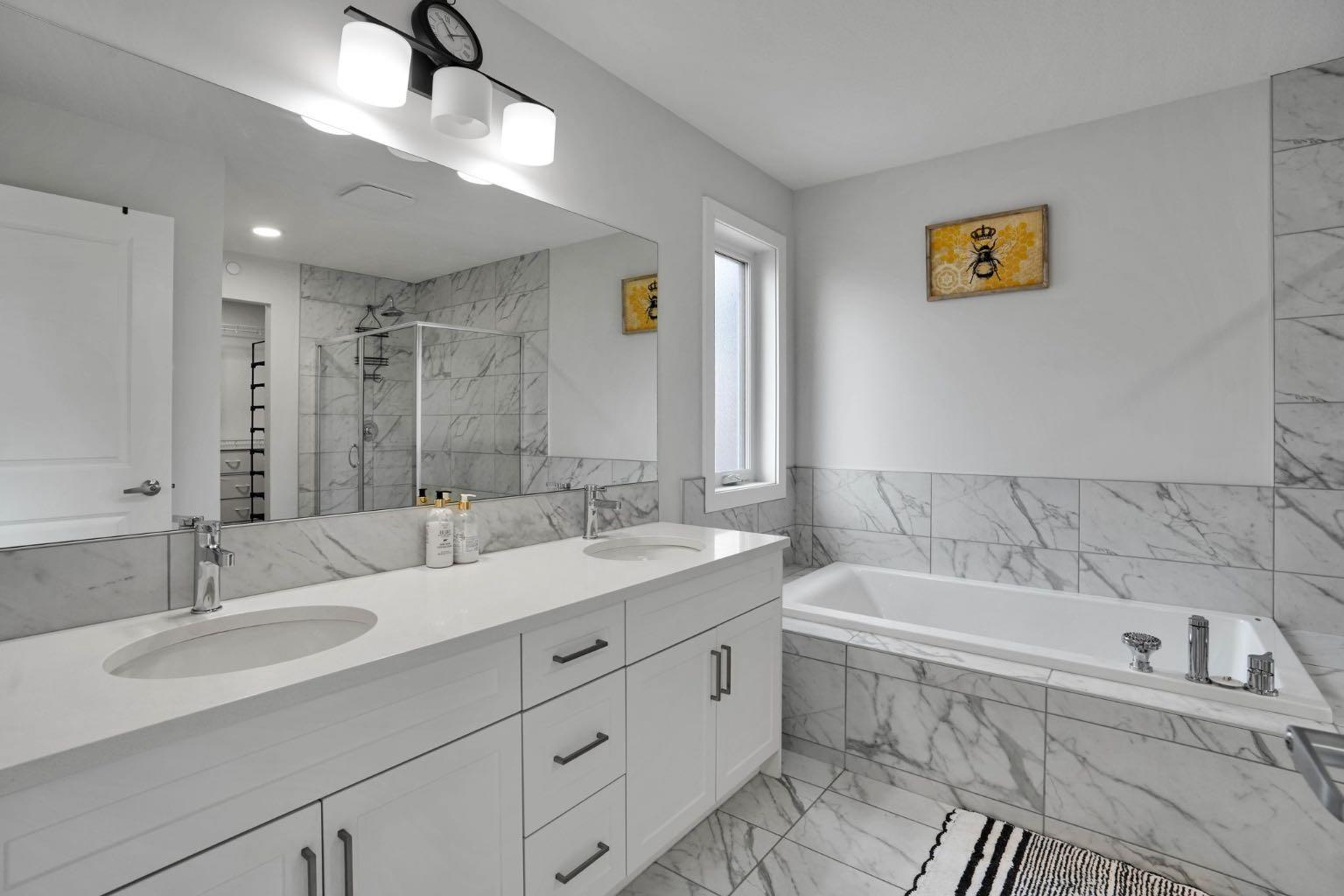 159 Hotchkiss Manor SE