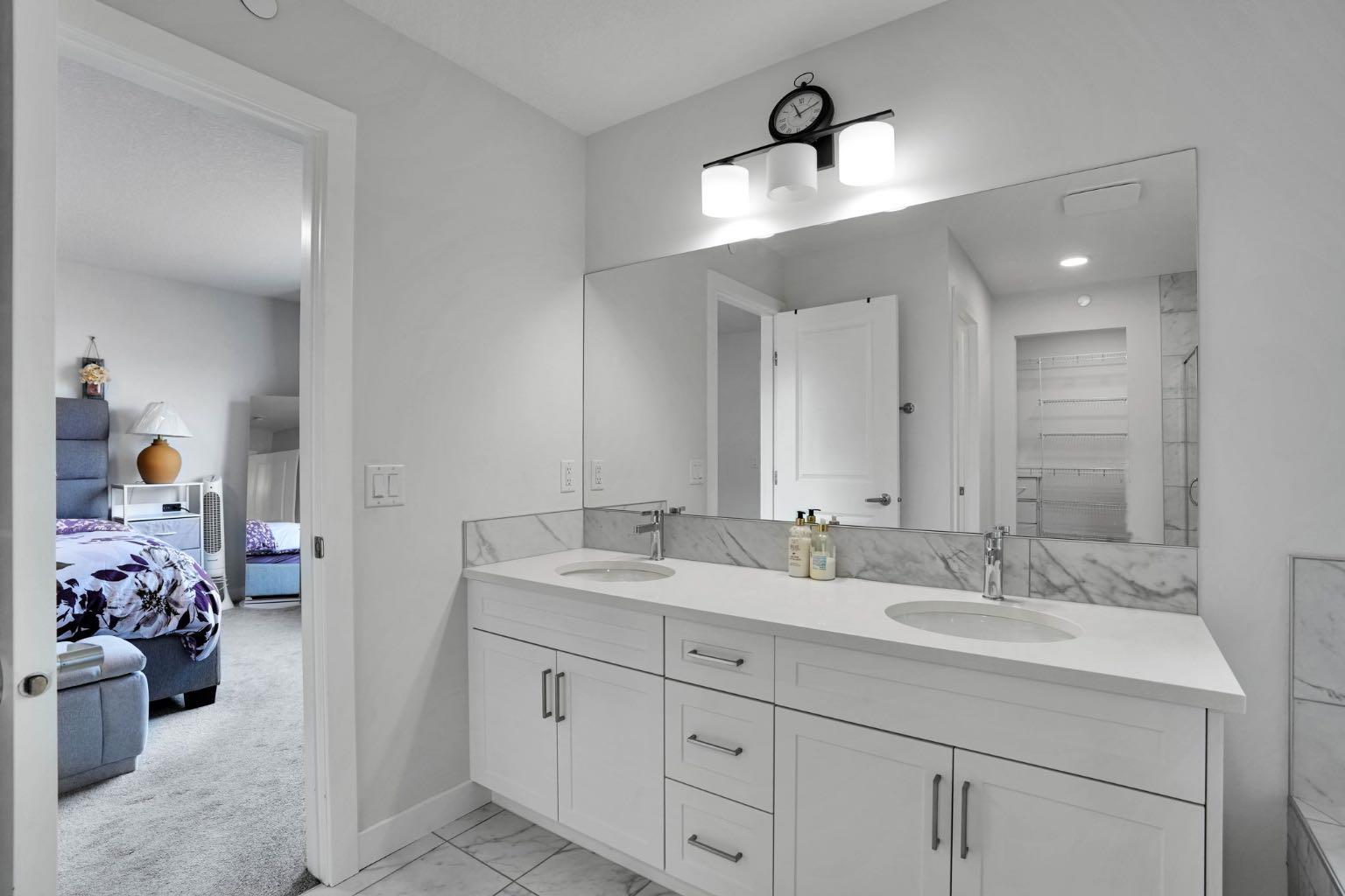 159 Hotchkiss Manor SE