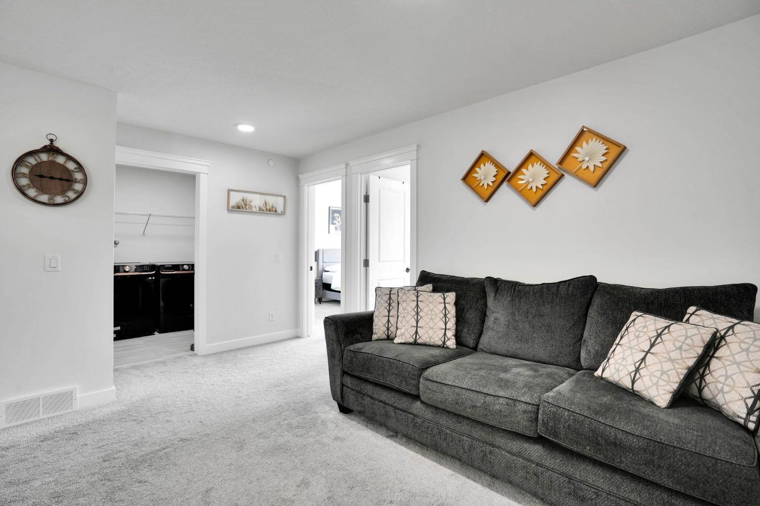 159 Hotchkiss Manor SE