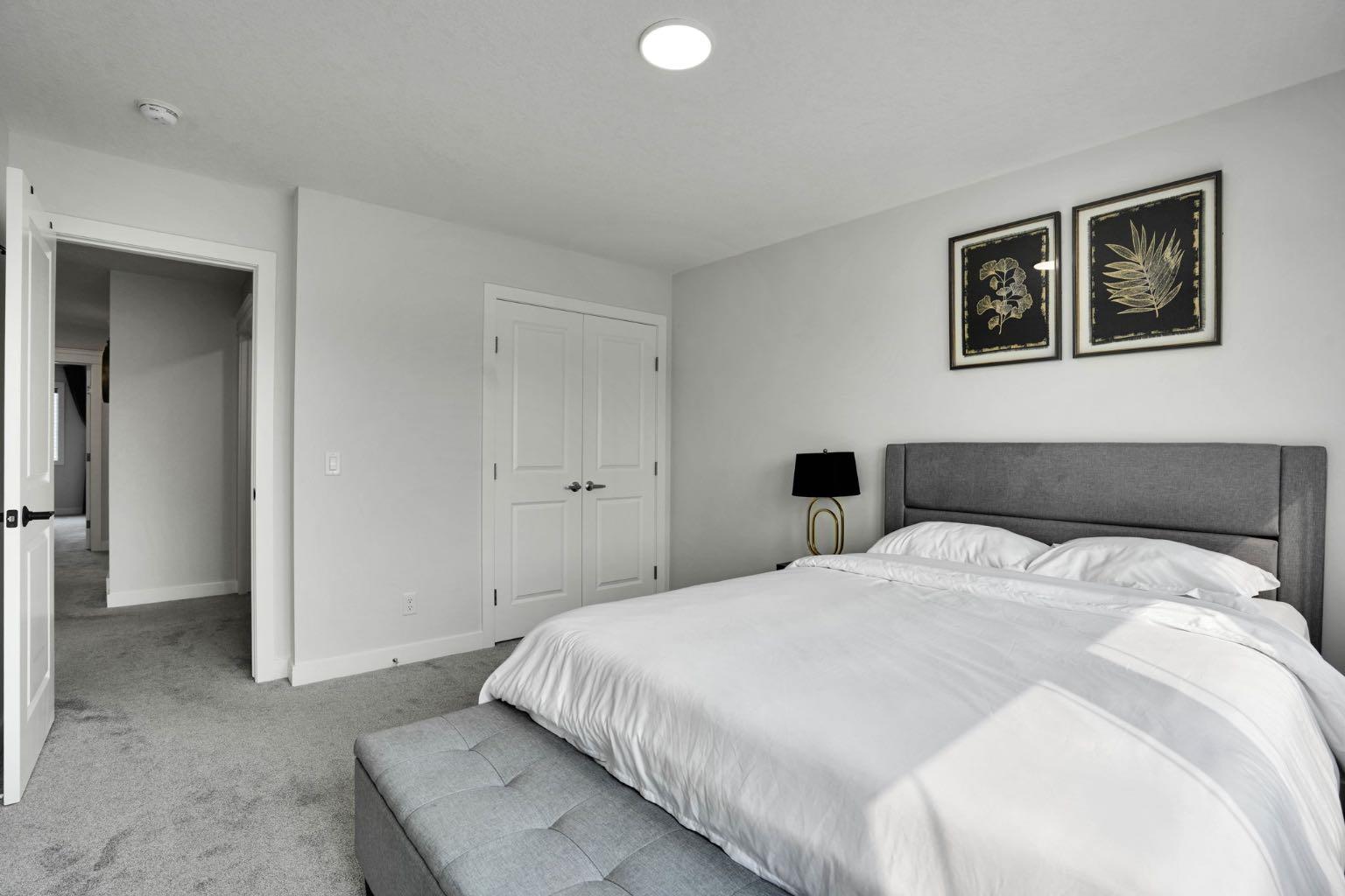 159 Hotchkiss Manor SE