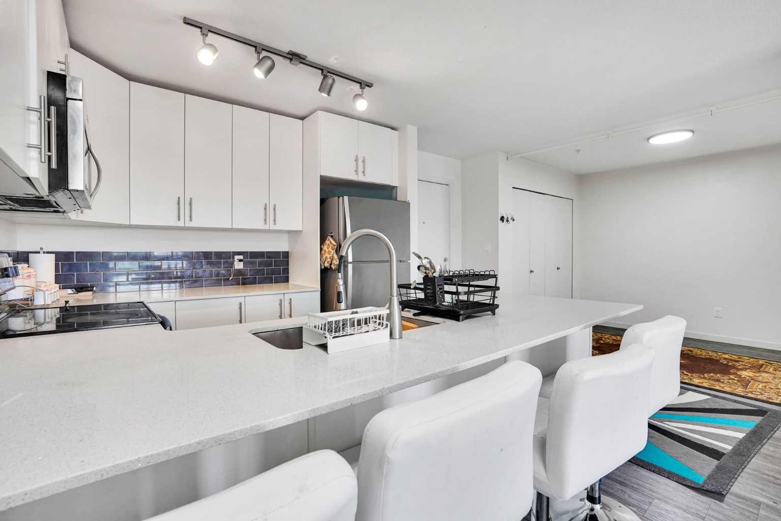 1312, 181 Skyview Ranch Manor NE