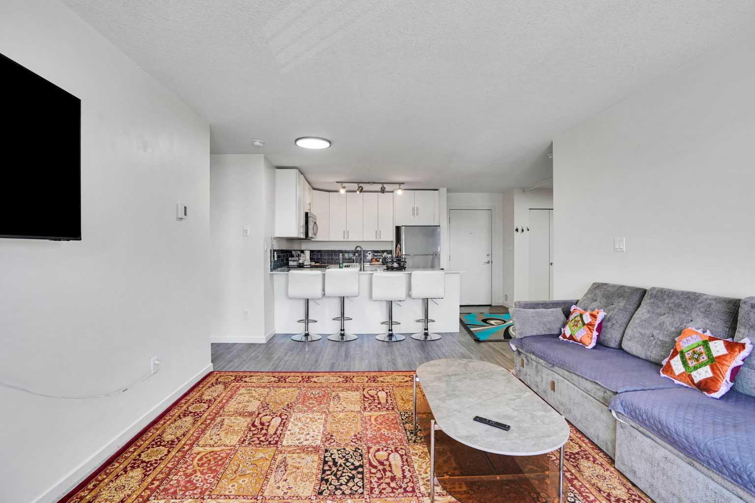 1312, 181 Skyview Ranch Manor NE