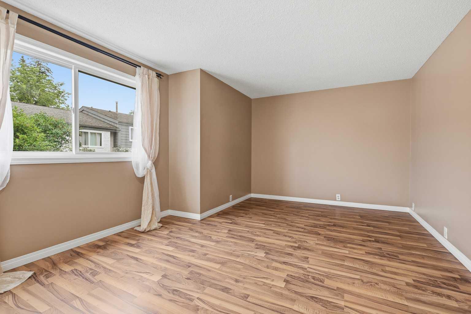 224, 999 Canyon Meadows Drive SW