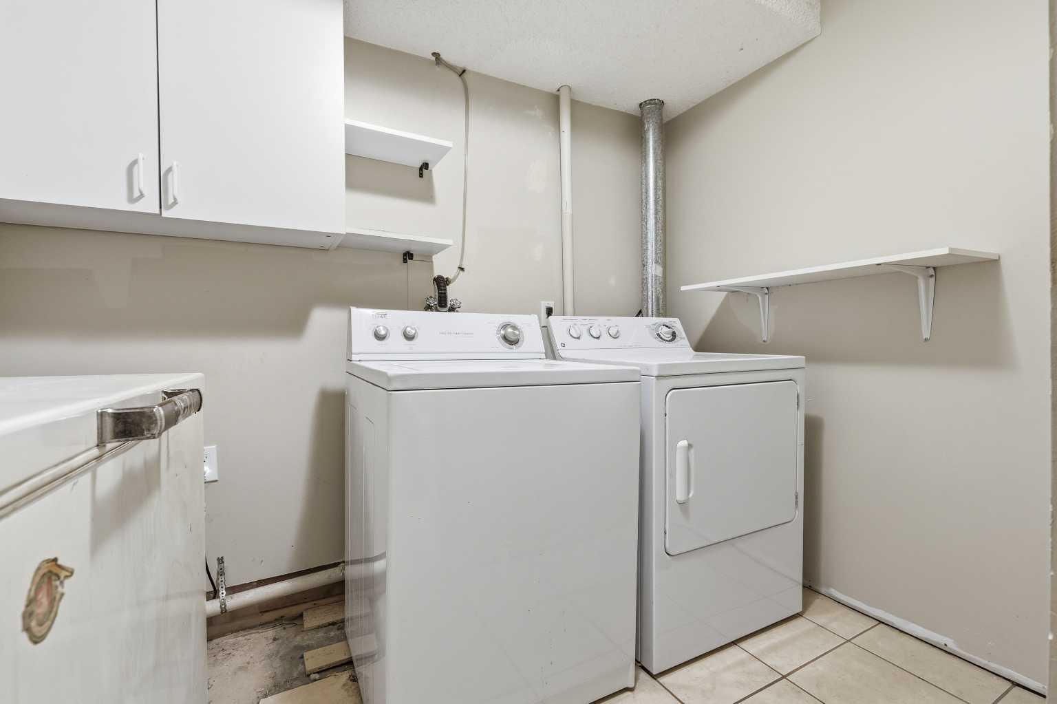 224, 999 Canyon Meadows Drive SW
