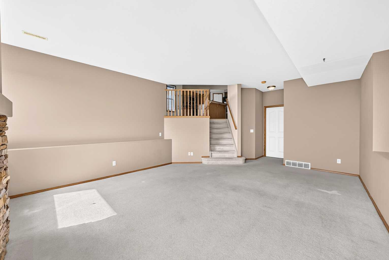 168 Somerglen Common SW