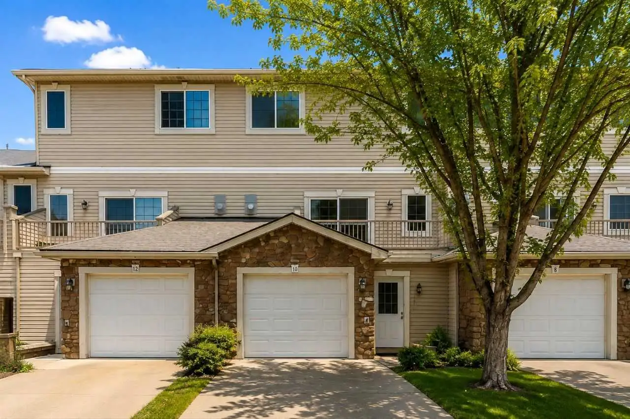 10 West Cedar Rise SW