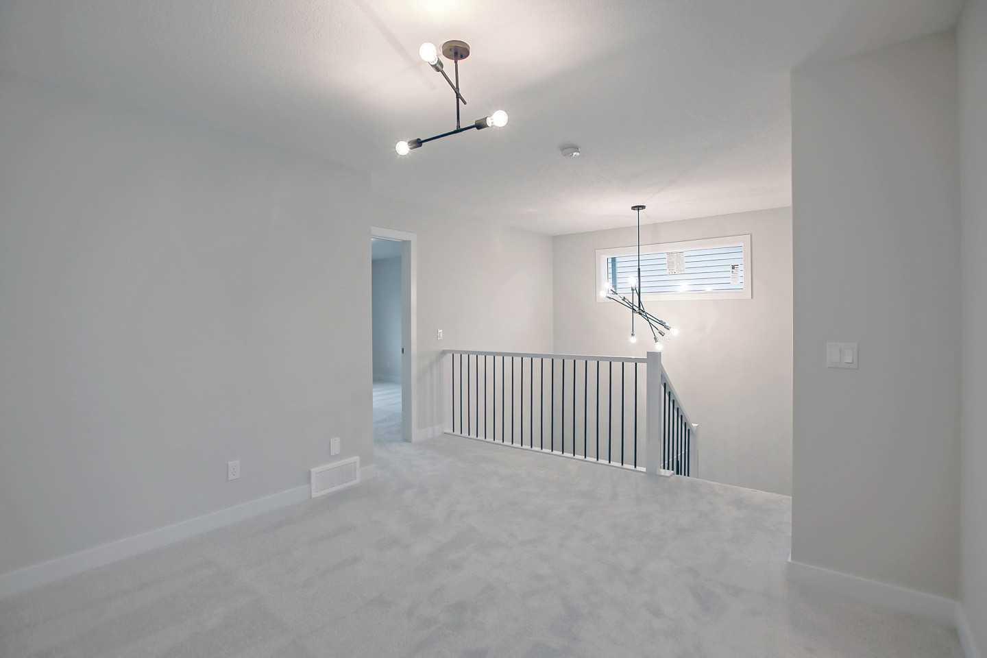 12 Topaz Place 
