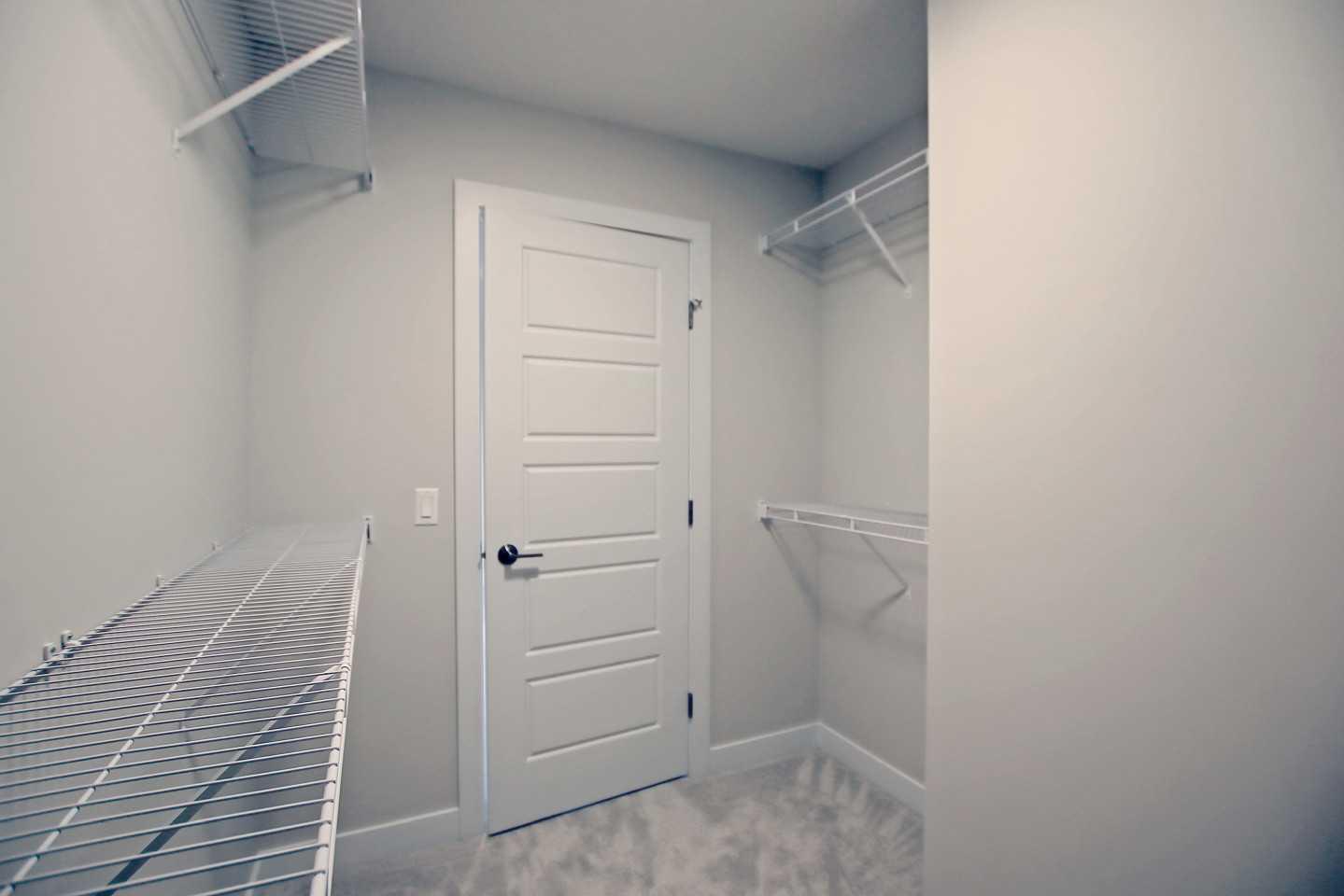 12 Topaz Place 
