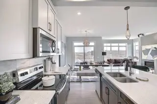 16 Topaz Place 