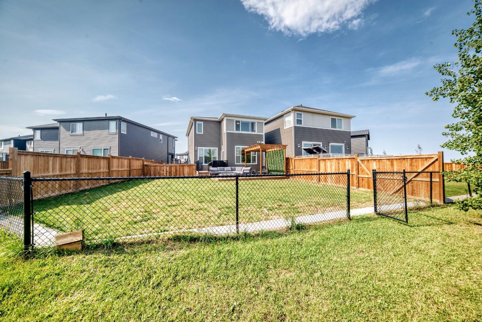 118 Belmont Crescent SW