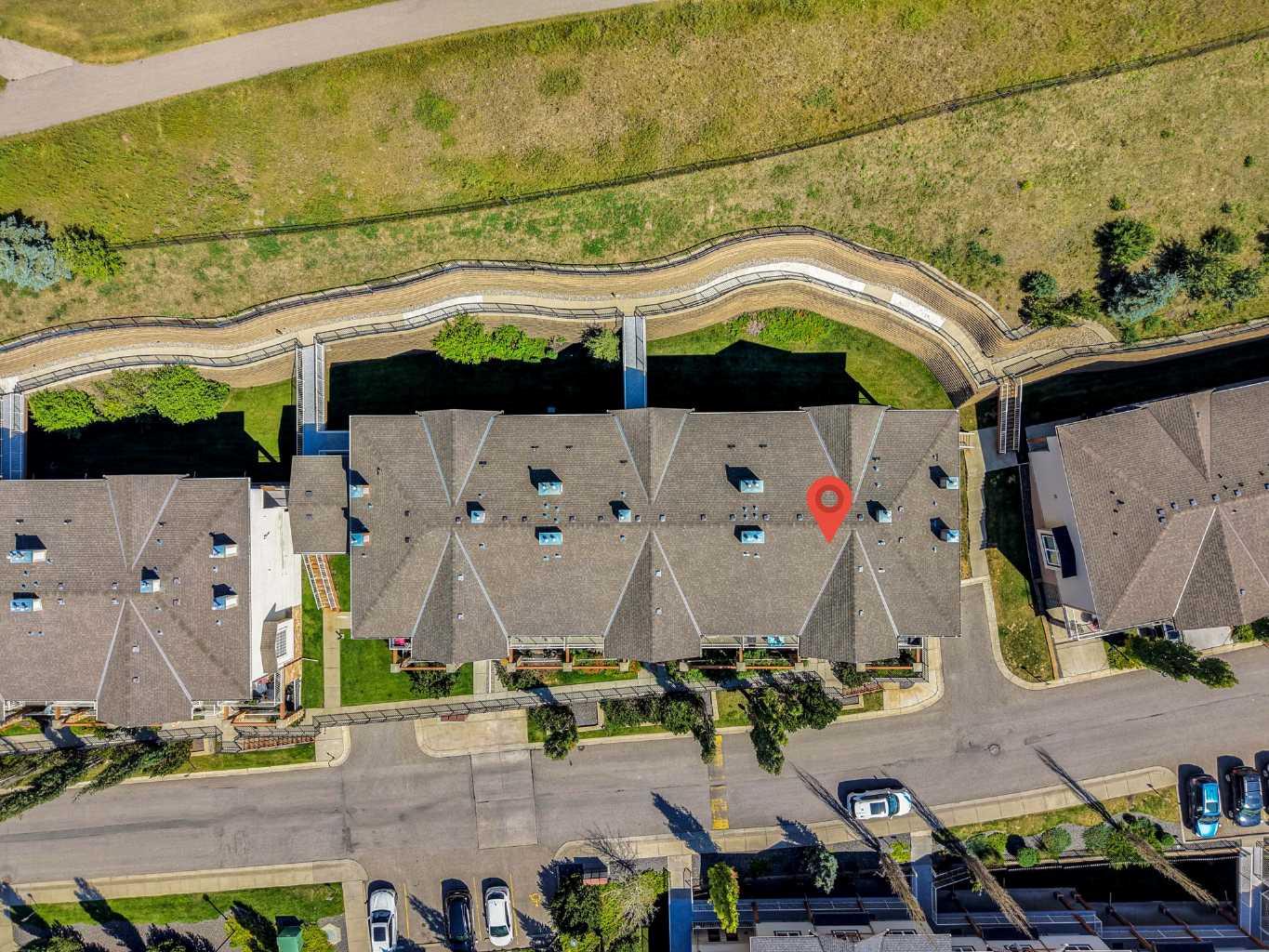5, 148 Rockyledge View NW